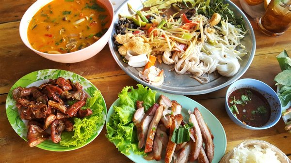 Où trouver des cours de cuisine thaïlandaise gratuits à Bangkok?